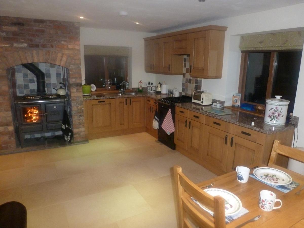 Mile House Barn Bed & Breakfast Nantwich Exterior foto